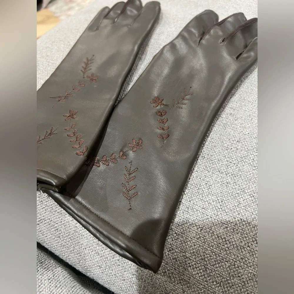 Vintage Brown WPL 9373 Nylon Gloves